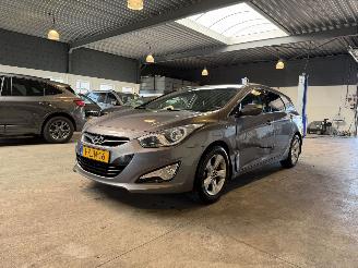Unfallwagen Hyundai I-40 1.6 GDI Blue Business Edition 2013/5