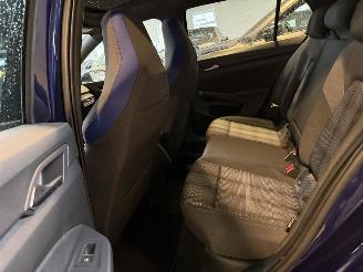 Volkswagen Golf 1.4 GTE Pano 34.000 KM! picture 17