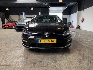 Volkswagen Golf E EDITION! 54.000 NAP! picture 2
