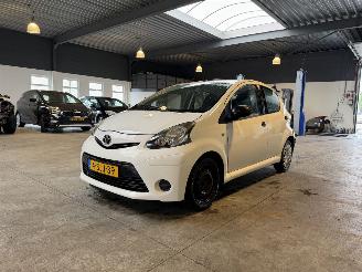 Avarii autoturisme Toyota Aygo 1.0 VVT-i Now NAP! 2013/10