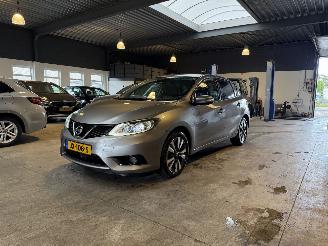 krockskadad bil auto Nissan Pulsar 1.2 DIG-T Tekna 2016/6