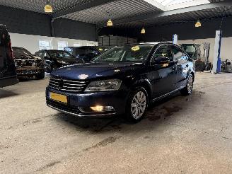 Vaurioauto  passenger cars Volkswagen Passat 1.4 TSI BlueMotion 2011/5