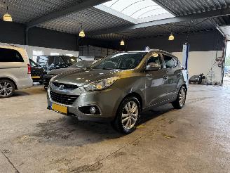 damaged passenger cars Hyundai Ix35 2.0i i-Catcher 2011/1