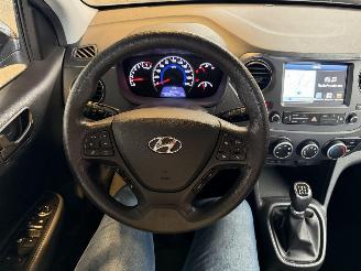 Hyundai I-10 1.0i picture 19