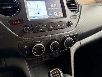 Hyundai I-10 1.0i picture 21