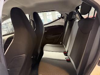 Toyota Aygo 1.0 VVT-i x-play NAP! picture 14