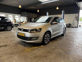Schadeauto Volkswagen Polo 1.0 BlueMotion Edition 2015/4