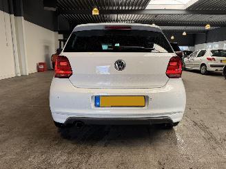Volkswagen Polo 1.2 TSI Highline Automaat! picture 4