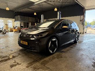 Vaurioauto  passenger cars Volkswagen ID.3 First Max 58 kWh NAP! 2020/11