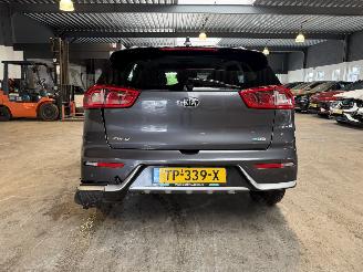 Kia Niro 1.6 GDi Hybrid Design Edition picture 4