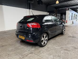 Kia Rio 1.4 CVVT EXECUTIVELINE picture 5