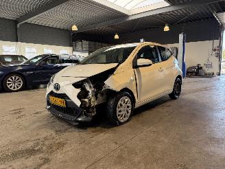  Toyota Aygo 1.0 VVT-i x-play 2020/9