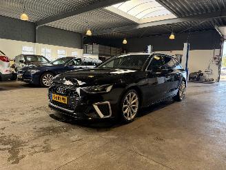 uszkodzony samochody osobowe Audi A4 Avant 35 TFSI S edition Competition 2020/11