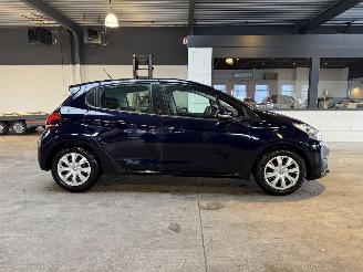 Peugeot 208 1.2 PureTech Blue Lion picture 6