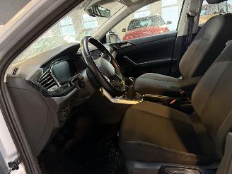 Volkswagen Polo 1.0 TSI Life picture 18