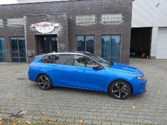krockskadad bil auto Opel Astra SPORTS TOURER 1.2 Bns Elegance 2023/10