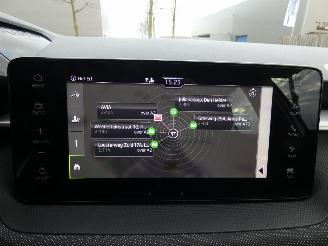 Skoda Fabia 1.0 TSI Selection picture 26