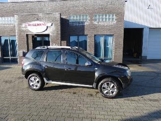 Unfallwagen Dacia Duster 1.2 TCe 4x2 Lauréate 2014/2