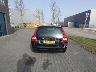 Volvo V-70 1.6 T4 Lim. Edition picture 4