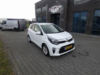 Kia Picanto 1.0 CVVT Design Ed. picture 2