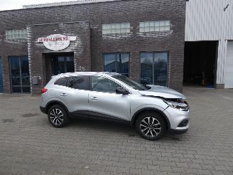 Schadeauto Renault Kadjar 1.3 TCe Limited AUTOMAAT 2022/10