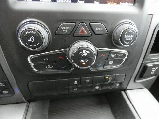 Dodge Ram 1500 SLT 5.7 V8 4X4 CC CLASSIC picture 24