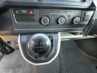 Volkswagen Transporter 2.0 TDI L2H2 Highl. picture 14