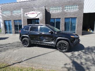 skadebil auto Jeep Cherokee 3.2 V6 TRAILH. 4WD L 2017/6