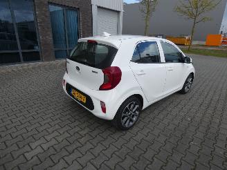 Kia Picanto 1.0 CVVT ComfortPlusLine Navigator Schadevrij!! picture 3
