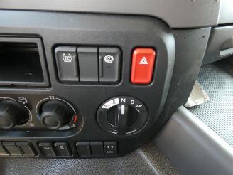 DAF CF 400 CF 400 SPACECAB picture 29
