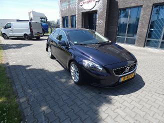 Volvo V-40 1.5 T3 Nordic+ picture 2