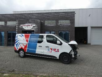 damaged commercial vehicles Renault Trafic 2.0 dCi T29 L2H1 Dubbel cabine work 2023/3