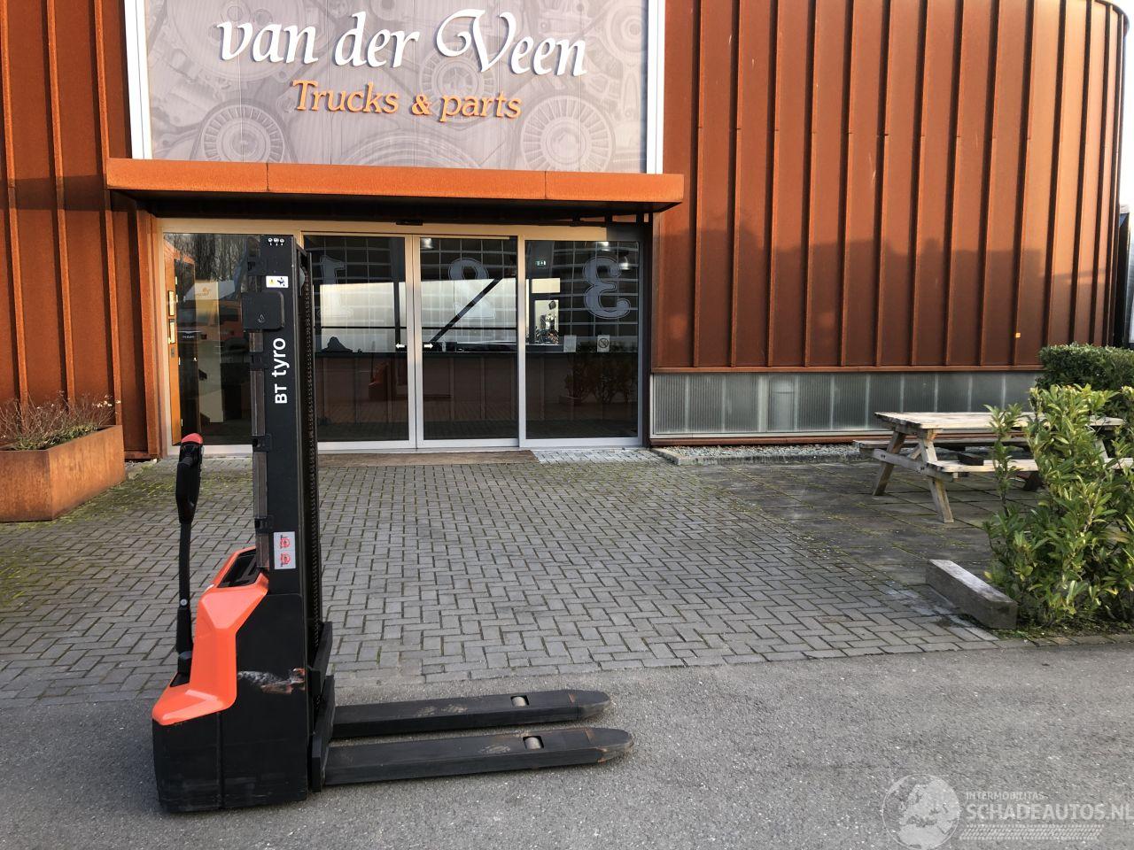 Toyota  BT TYRO SHE 100