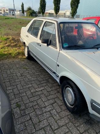 Volkswagen Jetta 1.6 CL 4-BAK picture 2