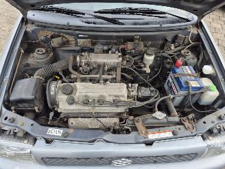 Suzuki Alto (SH410) Hatchback 1.0 16V (G10BB) [43kW] picture 8