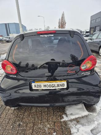 Toyota Aygo (B10) Hatchback 1.0 12V VVT-i (1KR-FE) [50kW] picture 4