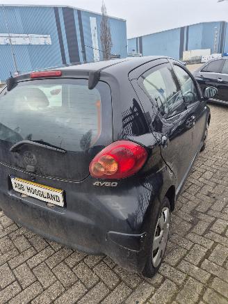 Toyota Aygo (B10) Hatchback 1.0 12V VVT-i (1KR-FE) [50kW] 5-BAK picture 5