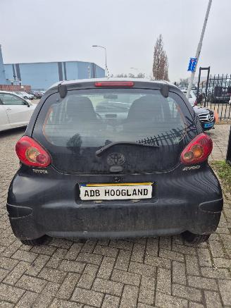 Toyota Aygo (B10) Hatchback 1.0 12V VVT-i (1KR-FE) [50kW] 5-BAK picture 4