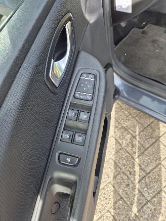 Renault Clio IV (5R) Hatchback 5-drs 0.9 Energy TCE 90 12V (H4B-408(H4B-B4)) [66kW] 5-BAK picture 11