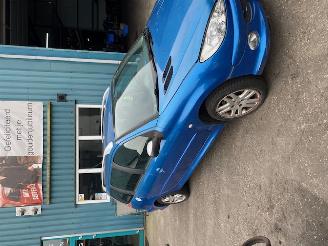 Démontage voiture Peugeot 206 SW (2E/K) Combi 1.6 16V (TU5JP4(NFU)) [80kW] 5-BAK 2006/1