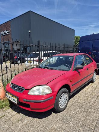 Honda Civic (EJ/EK) 1.4iS 16V Hatchback, 2Dr, Benzine, 1.396cc, 66kW (90pk), FWD, D14A4,AUTOMAAT picture 2
