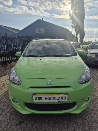 Avarii autoturisme Mitsubishi Space-star (A0) Hatchback 1.2 12V (3A92) [59kW] 2015/1