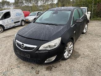skadebil bedrijf Opel Astra J (PC6/PD6/PE6/PF6) Hatchback 5-drs 1.4 Turbo 16V (Euro 5) 2010/1
