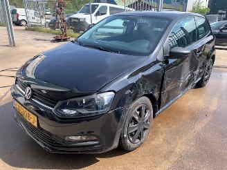  Volkswagen Polo Polo V (6R) Hatchback 1.0 12V BlueMotion Technology (CHYA) [44kW] 2016/7