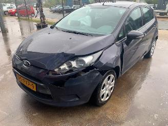 uszkodzony samochody osobowe Ford Fiesta Fiesta 6 (JA8) Hatchback 1.25 16V (STJA(Euro 5)) [44kW] 2011/4
