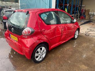 Toyota Aygo Aygo (B10) Hatchback 1.0 12V VVT-i (1KR-FE) [50kW] picture 6