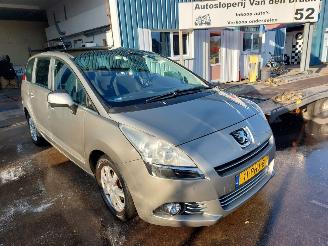 Peugeot 5008 5008 I (0A/0E) MPV 1.6 VTI 16V (EP6C(5FS) picture 3