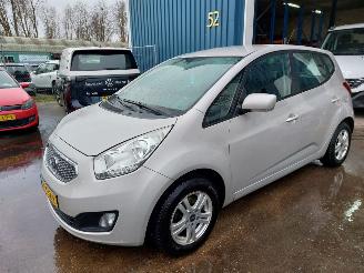 Damaged car Kia Venga Venga MPV 1.4 CVVT 16V 2011/3