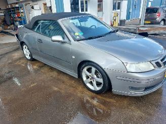 Saab 9-3 9-3 II (YS3F) Cabrio 1.8t 16V picture 3