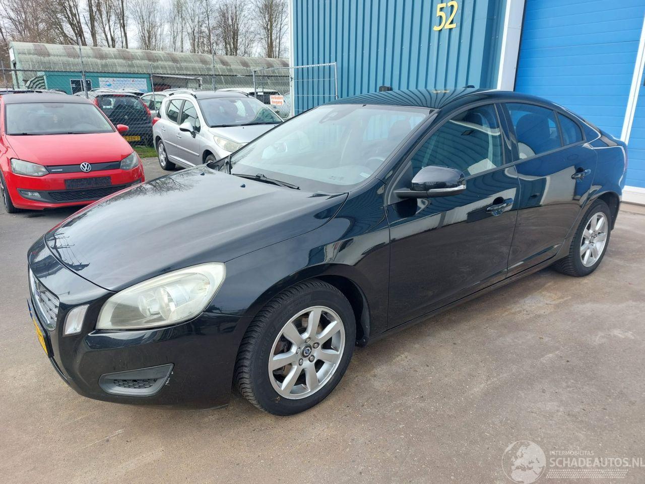 Volvo S-60 S60 II (FS) Sedan 1.6 T3 16V